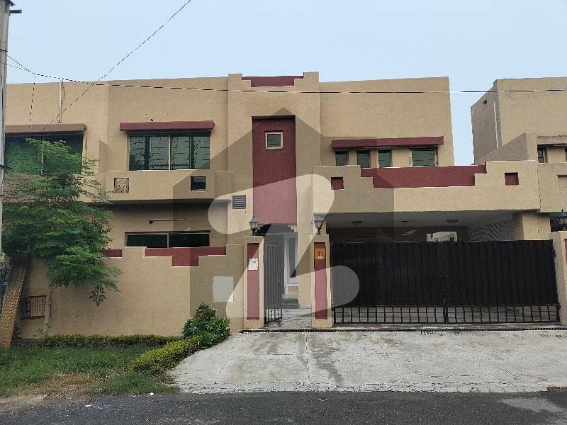 10 Marla Beautiful Sd House Available For Rent Askari Xi Lahore