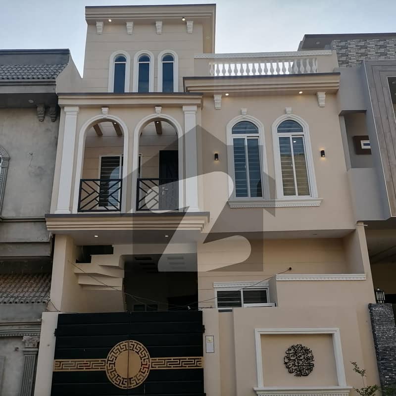 Ideal House Is Available For sale In Sahiwal