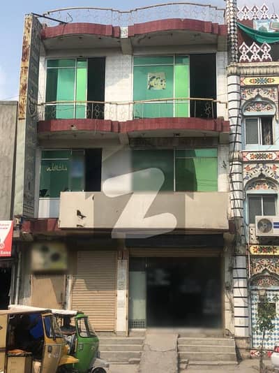 مسلم ٹاؤن راولپنڈی میں 7 مرلہ عمارت 5 کروڑ میں برائے فروخت۔