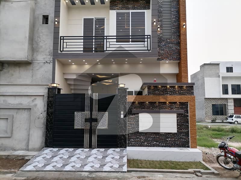 House For Grabs In 3.5 Marla Sahiwal