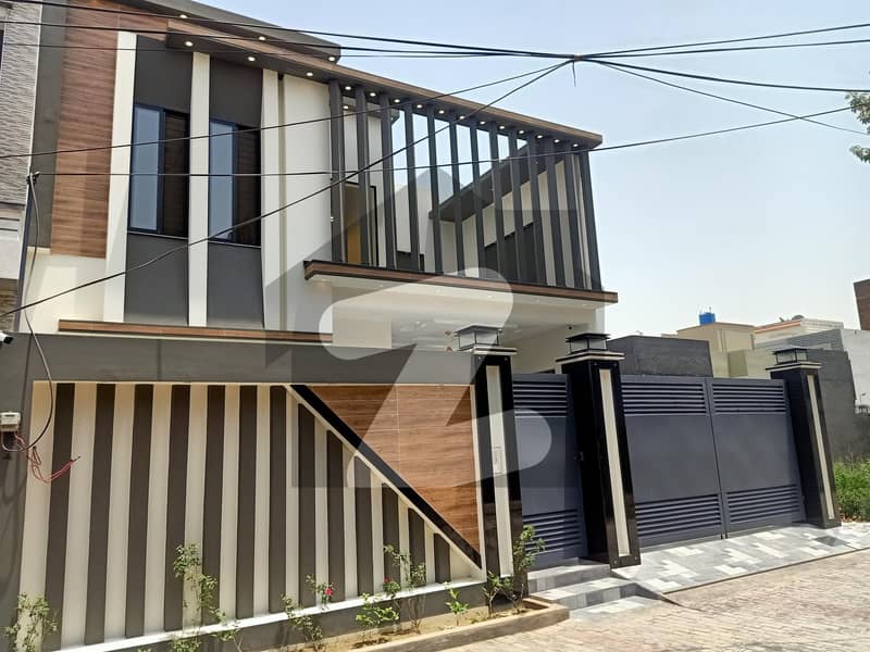 11 Marla House Ideally Situated In Dar-ul-Islam Housing Society