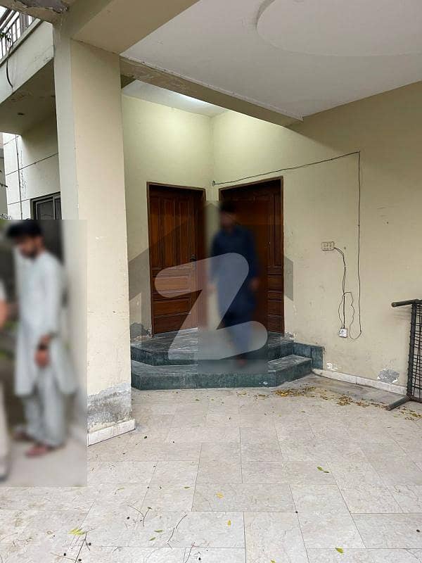 سن فلاور ہاؤسنگ سوسائٹی لاہور میں 2 کمروں کا 10 مرلہ زیریں پورشن 60 ہزار میں کرایہ پر دستیاب ہے۔