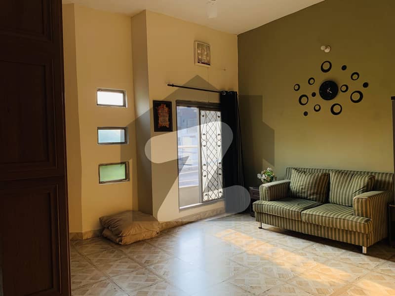 محمود بوٹی لاہور میں 3 کمروں کا 3 مرلہ مکان 1.05 کروڑ میں برائے فروخت۔