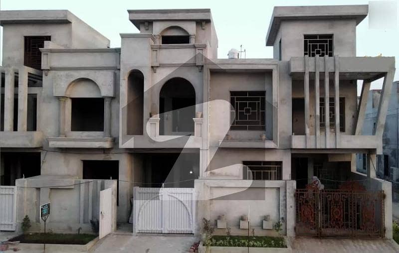 ریگل سٹی شیخوپورہ میں 4 کمروں کا 5 مرلہ مکان 1.26 کروڑ میں برائے فروخت۔