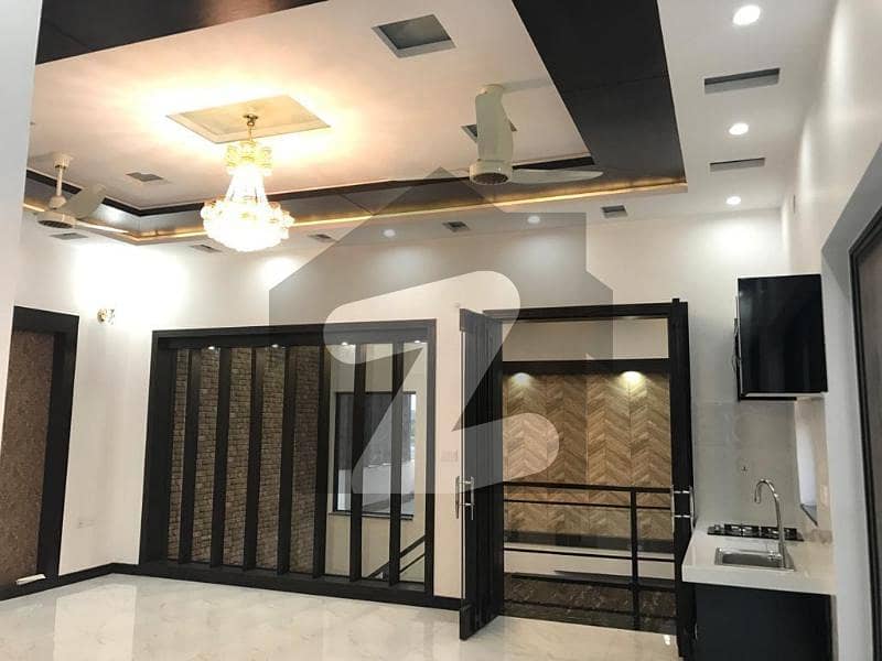 One Kanal Modern Upper Portion Available For Rent