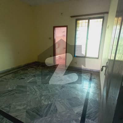 Upper Portion Of 1575 Square Feet In Gt Road Is Available