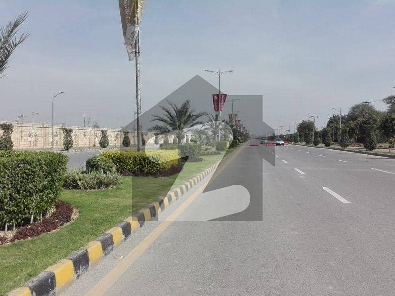 Reserve A Centrally Located Commercial Plot Of 5 Marla In New Lahore City - Block D