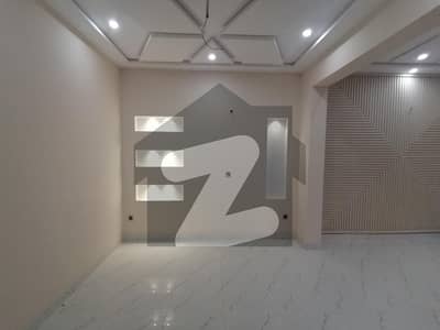 In Gulshan-e-Iqbal House Sized 6 Marla For sale