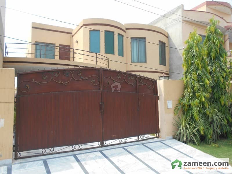 House For Sale In PCSIR Staff