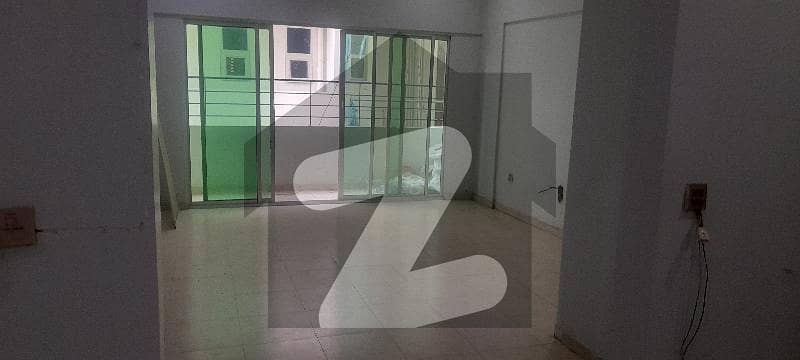 2 Bedrooms Apartment Available For Rent In Bukhari Commercial With Lift