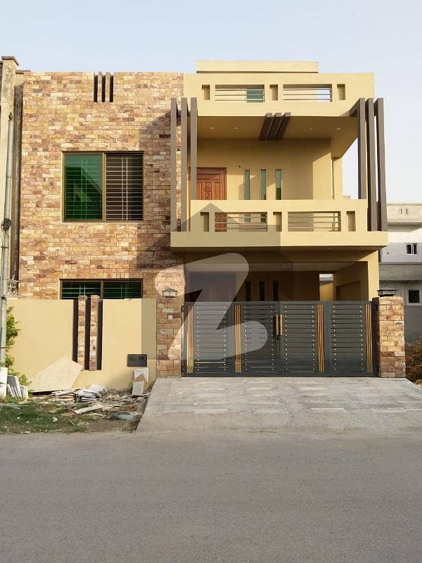 8 Marla Beautiful House For Sale In River Garden Islamabad