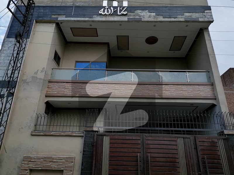 House For sale In Millat Town House For sale In Millat Town