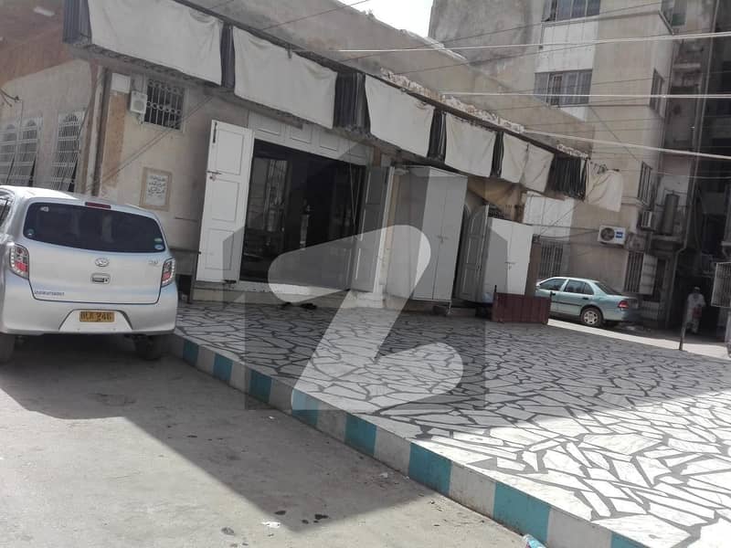 1350 Square Feet Flat For rent In The Perfect Location Of Abul Hassan Isphani Road