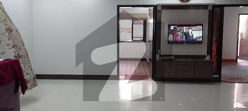 ناظم آباد 1 ناظم آباد کراچی میں 5 کمروں کا 9 مرلہ بالائی پورشن 2.1 کروڑ میں برائے فروخت۔
