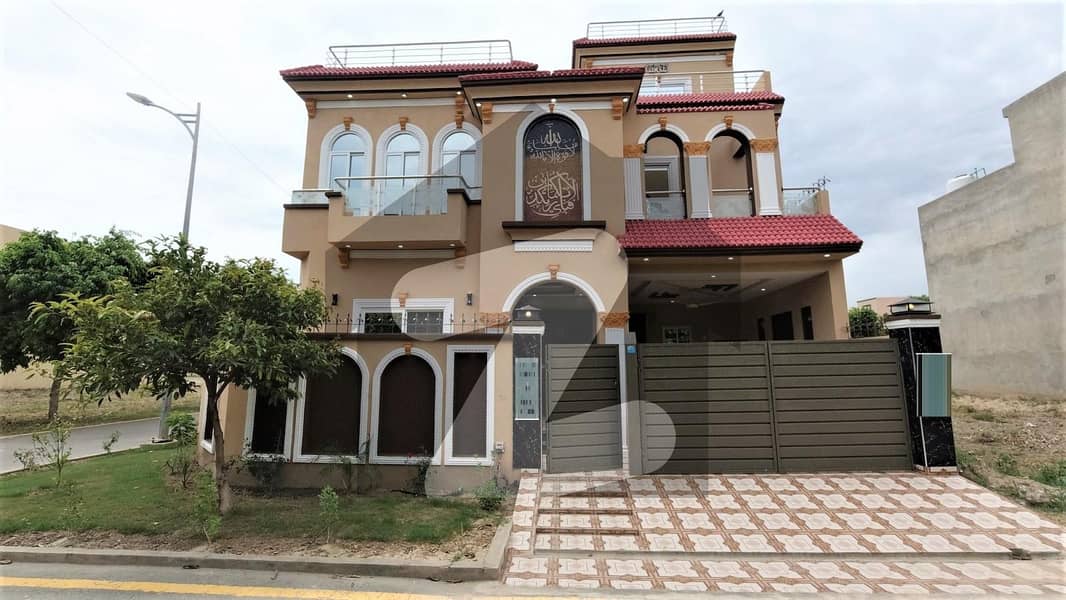 8 Marla Brand New Corner House For Sale in B Block Phase 2 New Lahore City Lahore