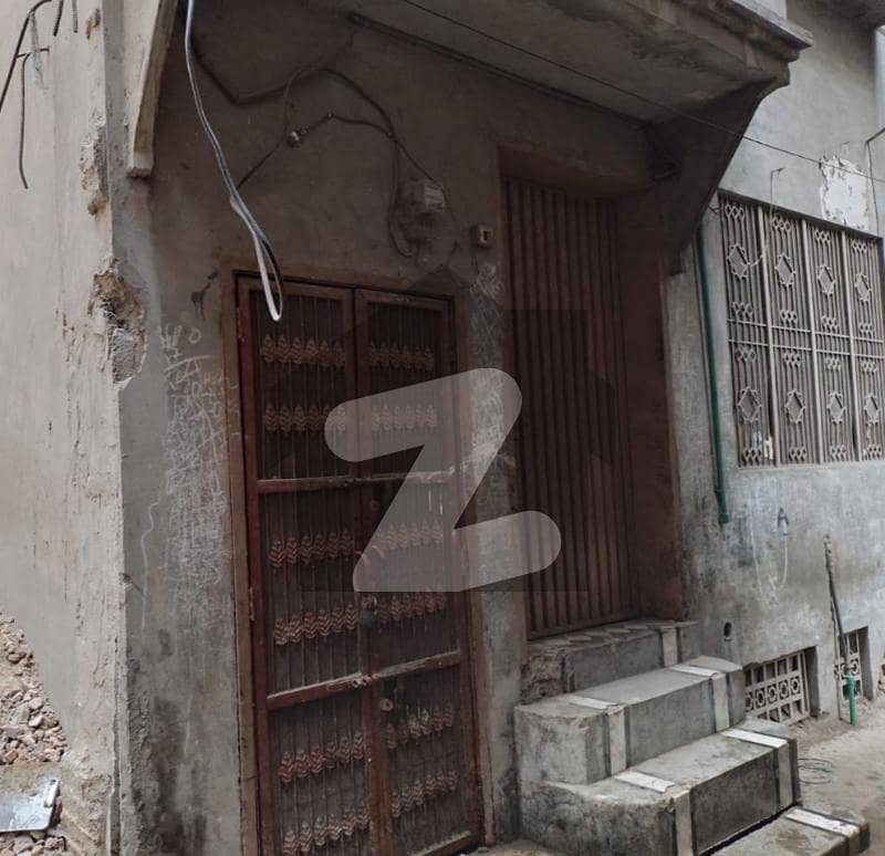 اردو بازار لاہور میں 3 مرلہ گودام 2 کروڑ میں برائے فروخت۔ اردو بازار لاہور میں 3 مرلہ گودام 2 کروڑ میں برائے فروخت۔