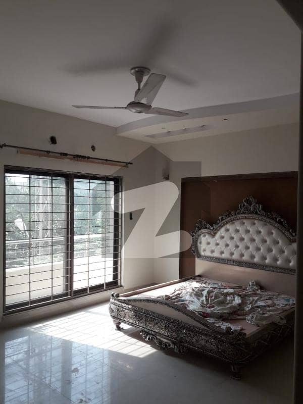 بحریہ ٹاؤن ۔ بلاک اے اے بحریہ ٹاؤن سیکٹرڈی بحریہ ٹاؤن لاہور میں 2 کمروں کا 5 مرلہ مکان 45 ہزار میں کرایہ پر دستیاب ہے۔