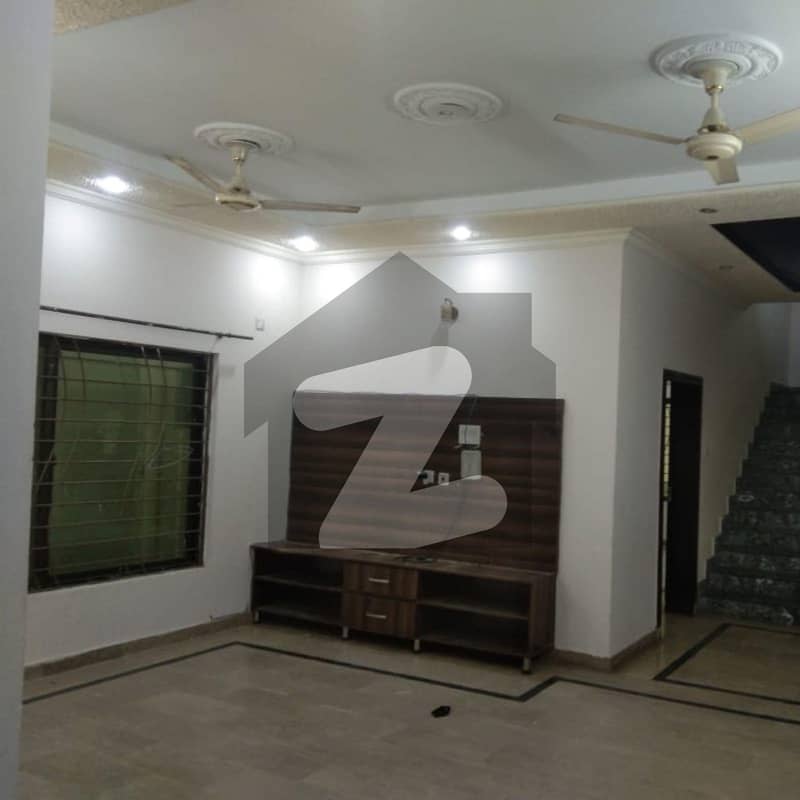 Lower Portion Of 2250 Square Feet Is Available For Rent In Bahria Town Phase 6, Rawalpindi