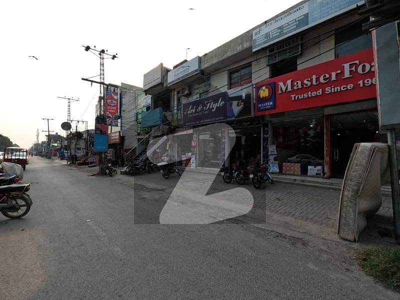 پی آئی اے ہاؤسنگ سکیم ۔ بلاک بی پی آئی اے ہاؤسنگ سکیم لاہور میں 1 کنال عمارت 17 کروڑ میں برائے فروخت۔