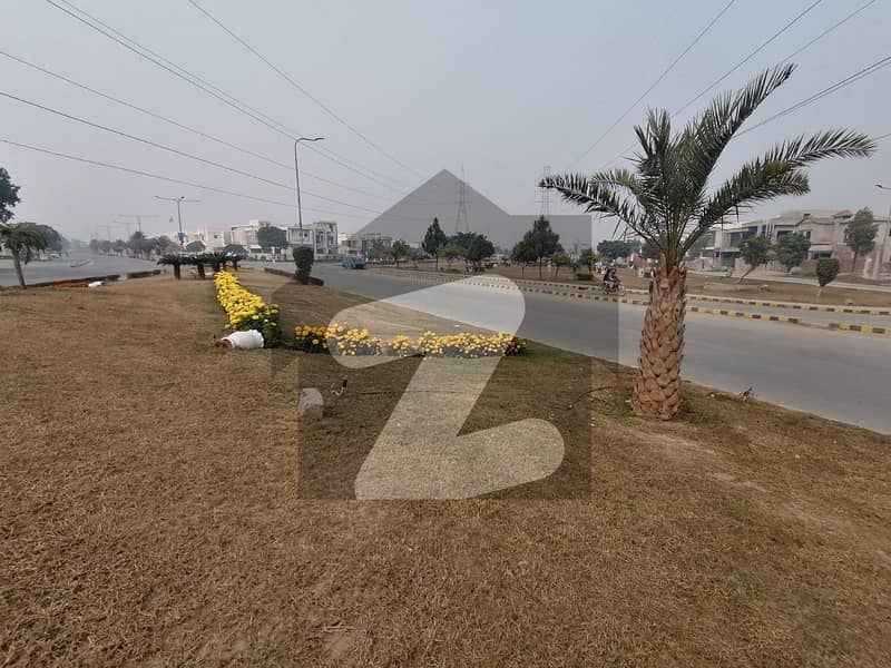 Get Your Hands On Residential Plot In Gujranwala Best Area