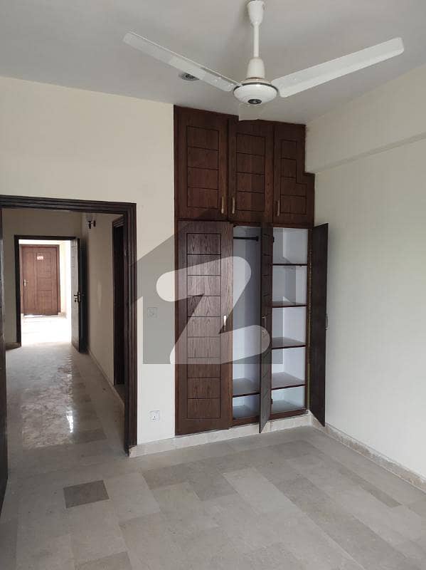 Buy A Centrally Located 1000 Square Feet Flat In D-12 Markaz
