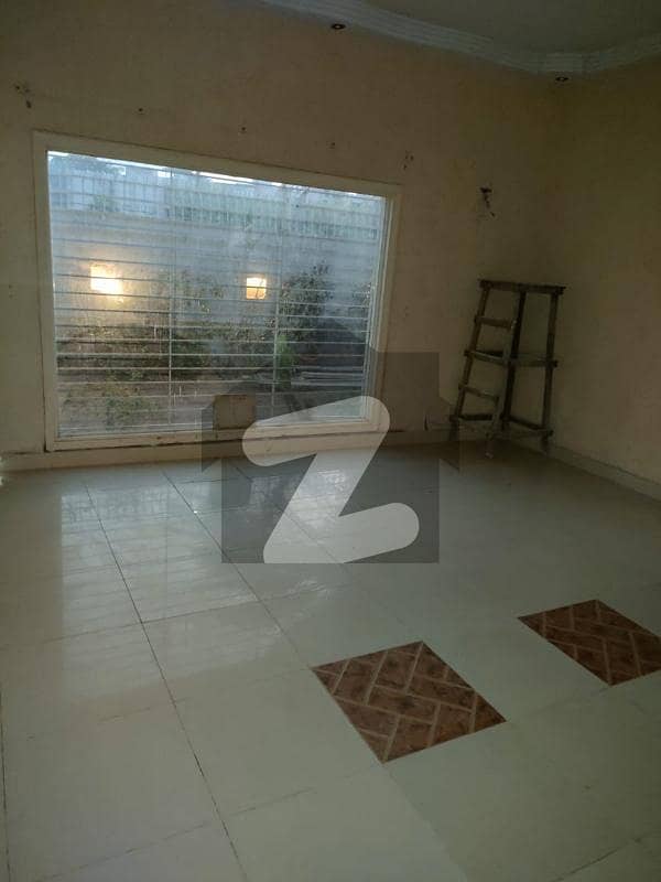 1+3bedroom With 5 Bathroom With Servant Quarter Living Condition Near Imam Barga