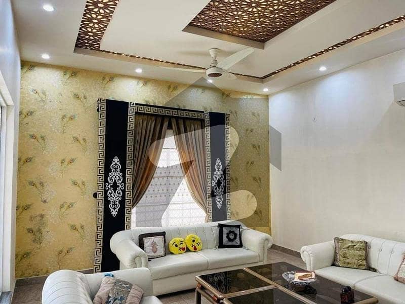2.5 Kanal Luxurious House For Sale Canal Road Society Faisalabad