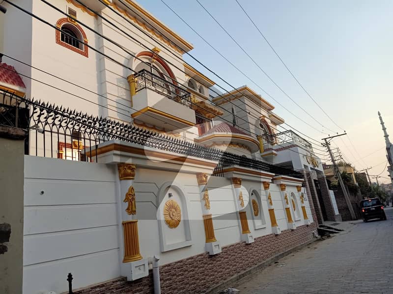 House Of 16 Marla In Rashid Colony For sale