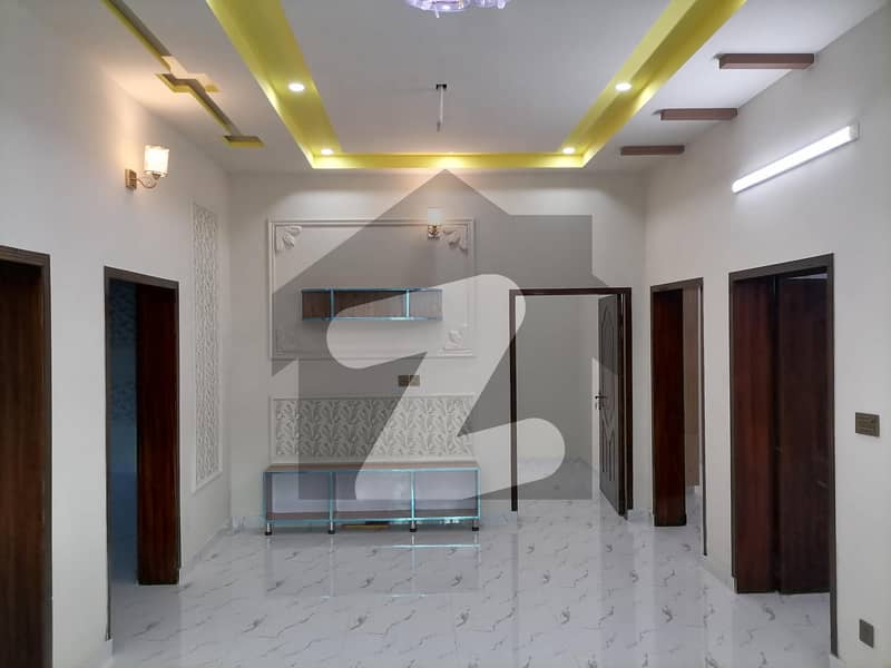 گلشنِِِ راوی ۔ بلاک اے گلشنِ راوی لاہور میں 4 کمروں کا 10 مرلہ مکان 2.8 کروڑ میں برائے فروخت۔
