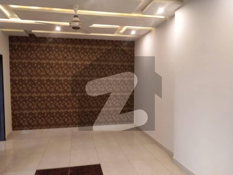 12 Marla House Ideally Situated In Amin Town