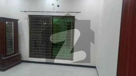 بحریہ آرچرڈ فیز 1 ۔ سینٹرل بحریہ آرچرڈ فیز 1 بحریہ آرچرڈ لاہور میں 5 کمروں کا 10 مرلہ مکان 1 لاکھ میں کرایہ پر دستیاب ہے۔