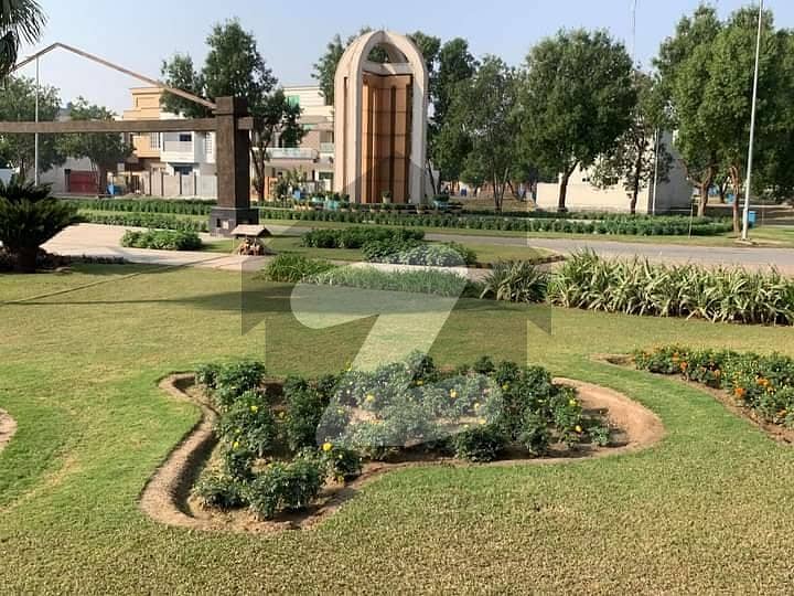Prime Location Canal City Housing Society Residential Plot Sized 5 Marla For sale Canal City