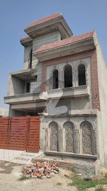 گالف ویولین پاک عرب ہاؤسنگ سوسائٹی لاہور میں 3 کمروں کا 5 مرلہ مکان 1.2 کروڑ میں برائے فروخت۔