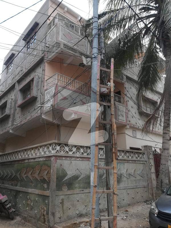 شاہ فیصل ٹاؤن - بلاک 5 شاہ فیصل ٹاؤن کراچی میں 4 کمروں کا 3 مرلہ مکان 1.25 کروڑ میں برائے فروخت۔