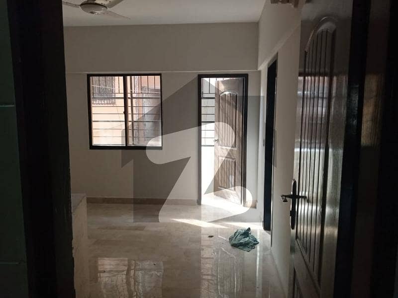 Flat For Rent At Bukhari Commercial