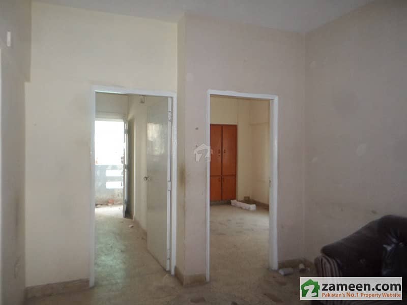 Shumail Heights Flat For Sale Shumail Heights Flat For Sale