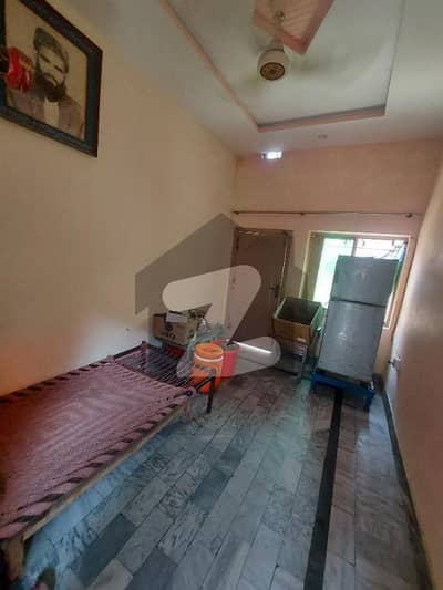 وسُو روڈ منڈی بہاؤالدین میں 2 کمروں کا 3 مرلہ مکان 35 لاکھ میں برائے فروخت۔