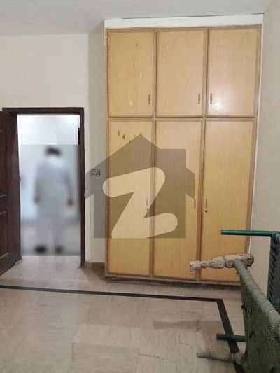 ممدوت بلاک مصطفیٰ ٹاؤن لاہور میں 4 کمروں کا 10 مرلہ مکان 3 کروڑ میں برائے فروخت۔