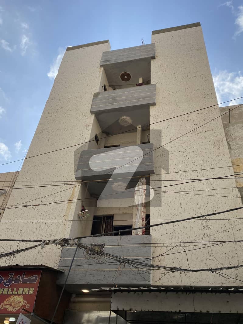 ناظم آباد - بلاک 5اے ناظم آباد کراچی میں 2 کمروں کا 4 مرلہ فلیٹ 52 لاکھ میں برائے فروخت۔