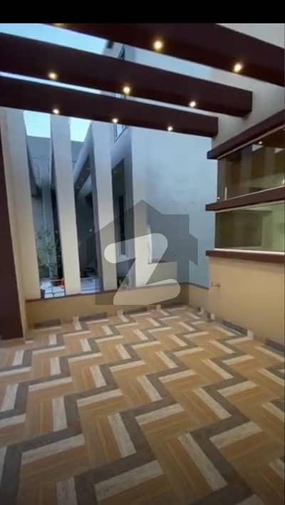 8 Marla Beautiful House For Rent Available In Usman Block Bahria Town