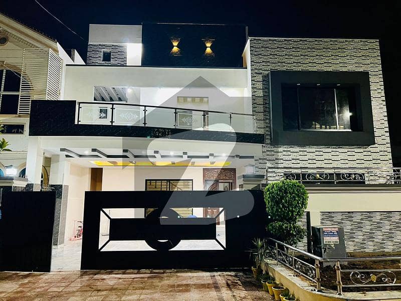 Slightly Used House For Sale In G13 Islamabad Near To Park G13, Islamabad ID41321057