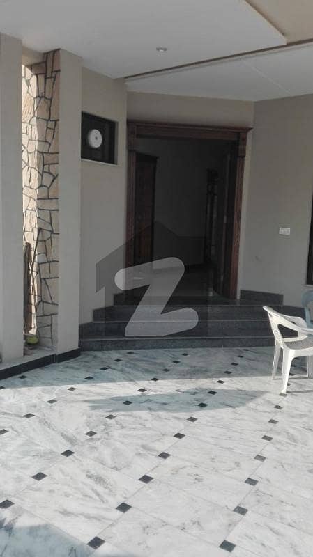 عسکری 13 راولپنڈی میں 4 کمروں کا 12 مرلہ مکان 5.5 کروڑ میں برائے فروخت۔