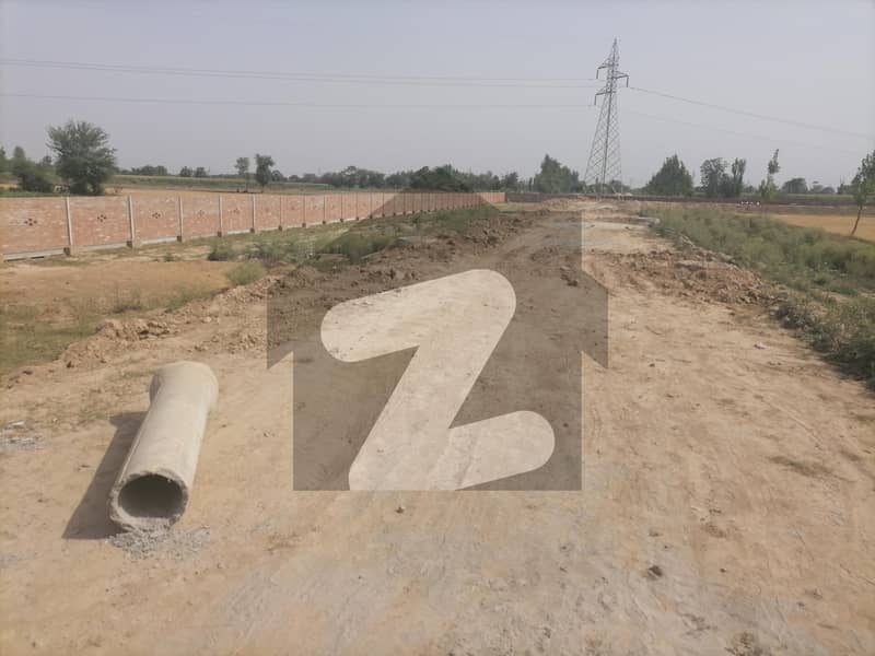 Plot For Sale Khayaban-E-Sardar Qadirabad.