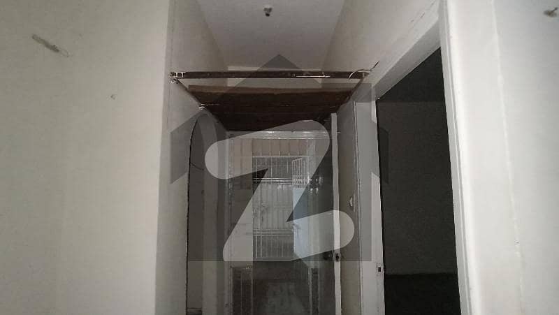 780 Square Feet Flat Is Available For Sale In North Karachi - Sector 11-C/2