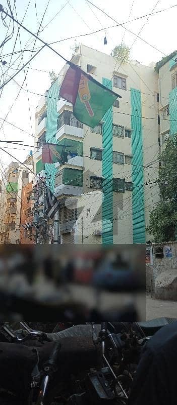 اَپر غزری غِزری کراچی میں 2 کمروں کا 7 مرلہ فلیٹ 1 کروڑ میں برائے فروخت۔