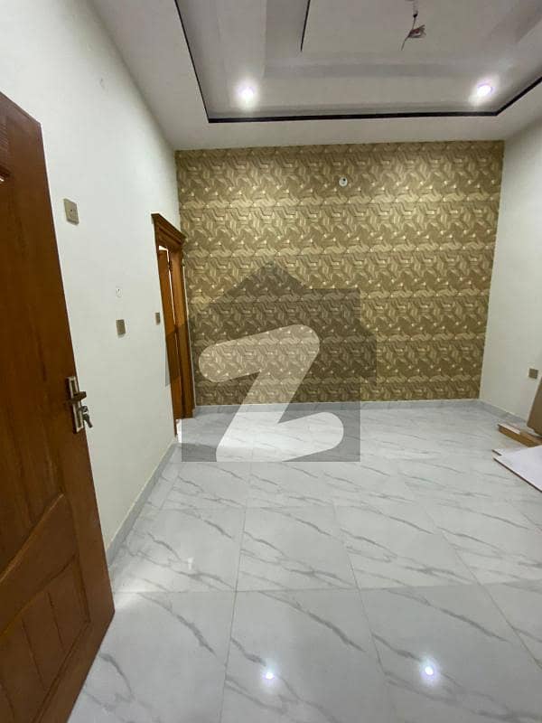 الف ٹاؤن شیخوپورہ میں 4 کمروں کا 5 مرلہ مکان 33 ہزار میں کرایہ پر دستیاب ہے۔