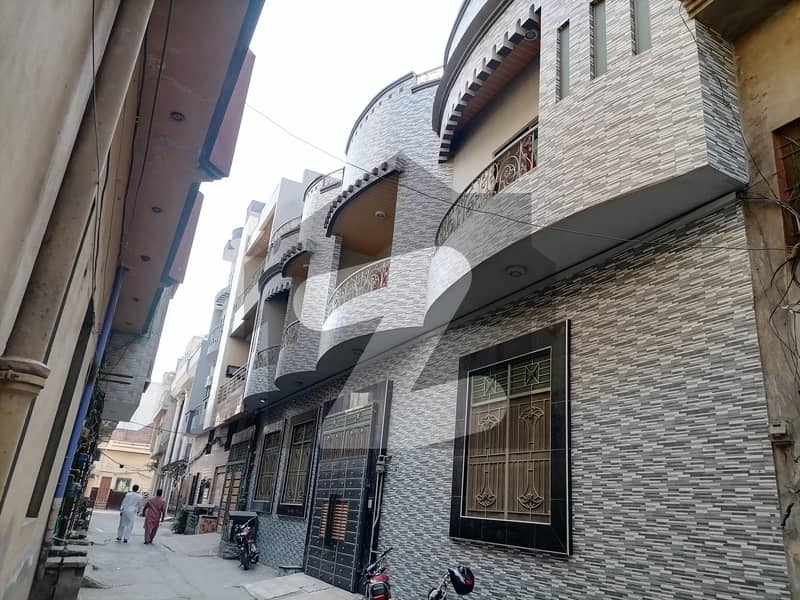 10 Marla House For Sale In Prime Location Of Gujranwala