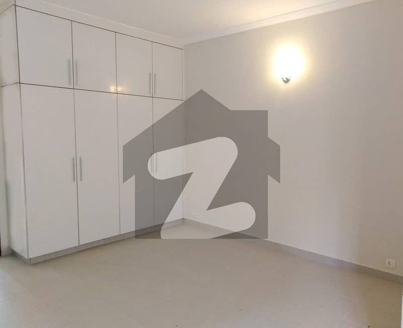 A 900 Square Feet Flat Located In Scheme 33 Is Available For rent