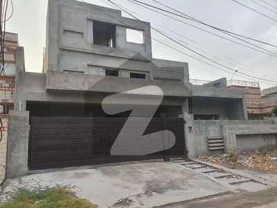 1 Kanal Grey Structure House For Sale In Reasonable Price