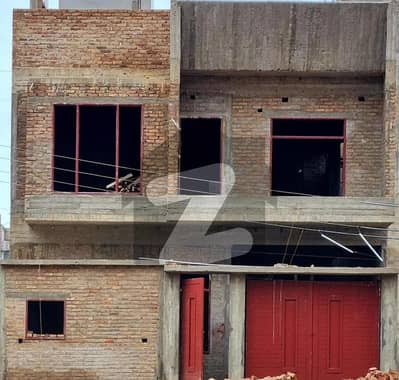 حیدرآباد لاہور میں 4 کمروں کا 8 مرلہ مکان 2.8 کروڑ میں برائے فروخت۔